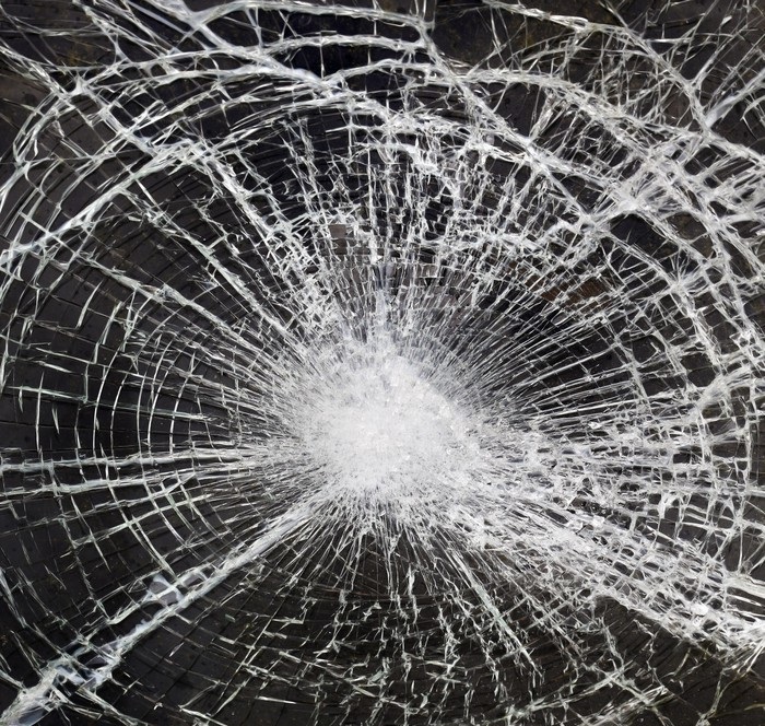 Uszkodzone szkło